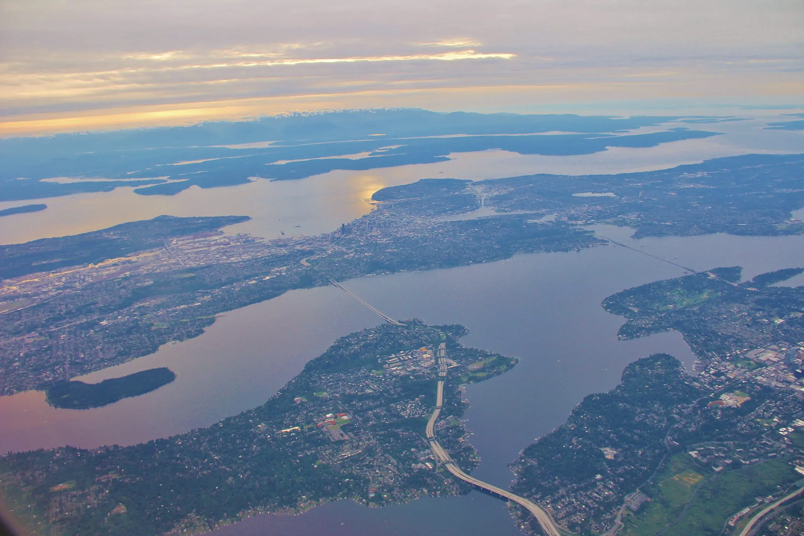 How Big is Seattle's Lake Washington